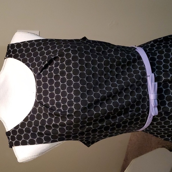 Elle Women’s Sleeveless Dress Size M Black And White With Purple Belt - Picture 3 of 10